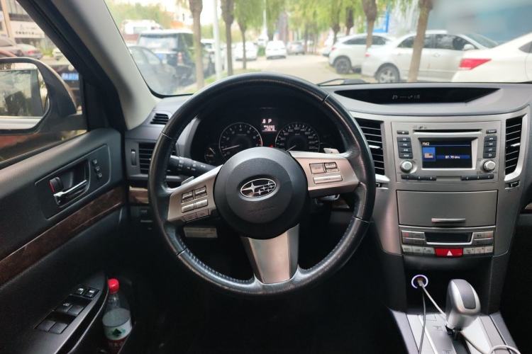 Used Subaru Outback 2012 2.5i Luxury Edition Steering Wheel