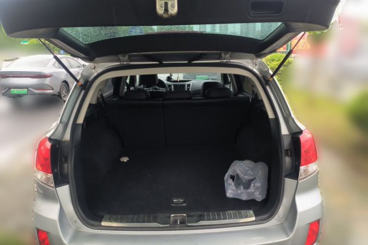 Used Subaru Outback 2012 2.5i Sport Edition Trunk