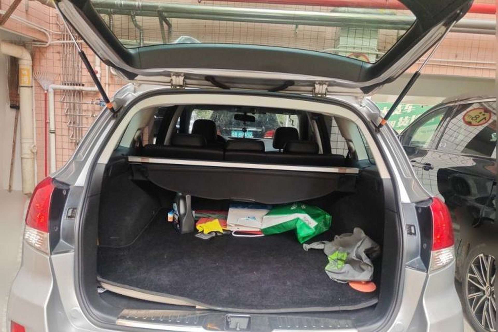Used Subaru Outback 2012 2.5i Sport Edition Trunk