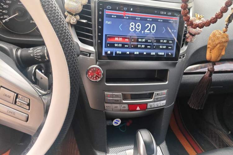 Used Subaru Outback 2012 2.5i Luxury Edition Audio And AC Panel