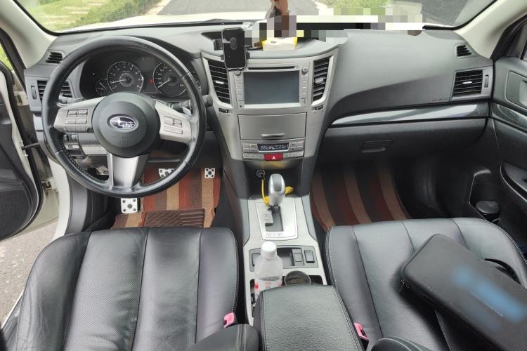 Used Subaru Outback 2012 2.5i Sport Edition Center Console
