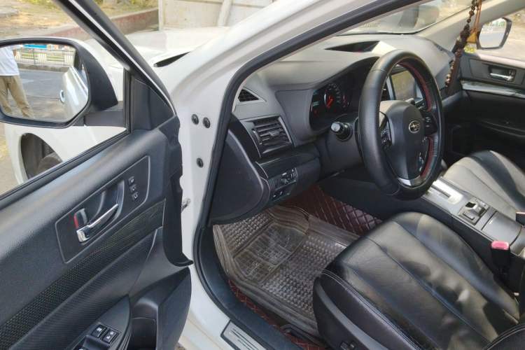 Used Subaru Outback 2012 2.5i Luxury Edition Driver Seat