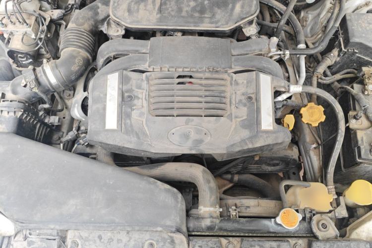 Used Subaru Outback 2012 2.5i Luxury Edition Engine Bay