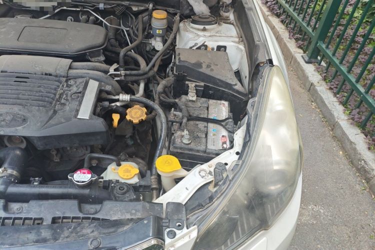Used Subaru Outback 2012 2.5i Sport Edition Engine Bay Left