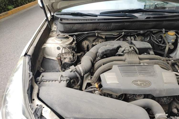Used Subaru Outback 2012 2.5i Sport Edition Engine Bay Right