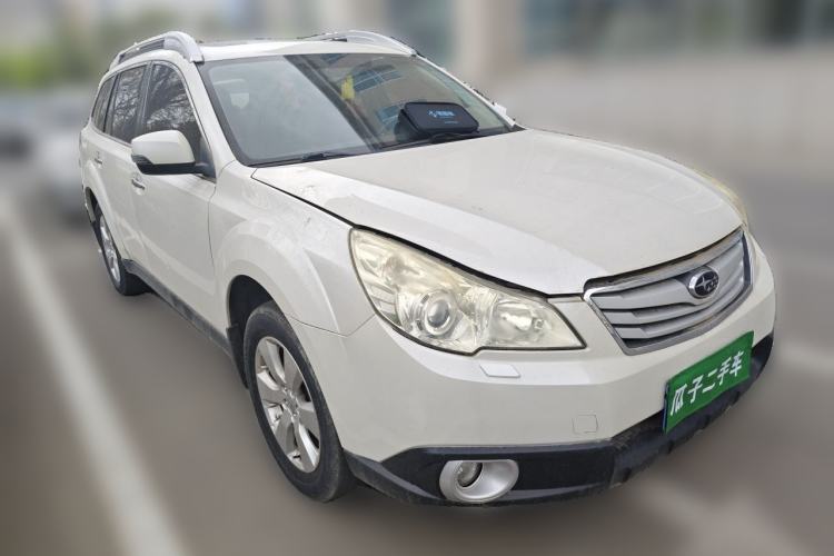 Used Subaru Outback 2012 2.5i Luxury Edition Front Right 45 Deg