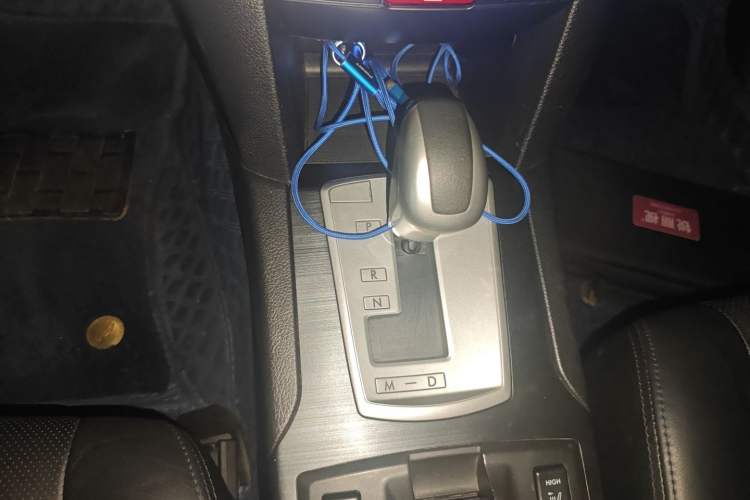 Used Subaru Outback 2012 2.5i Luxury Edition Gear Lever