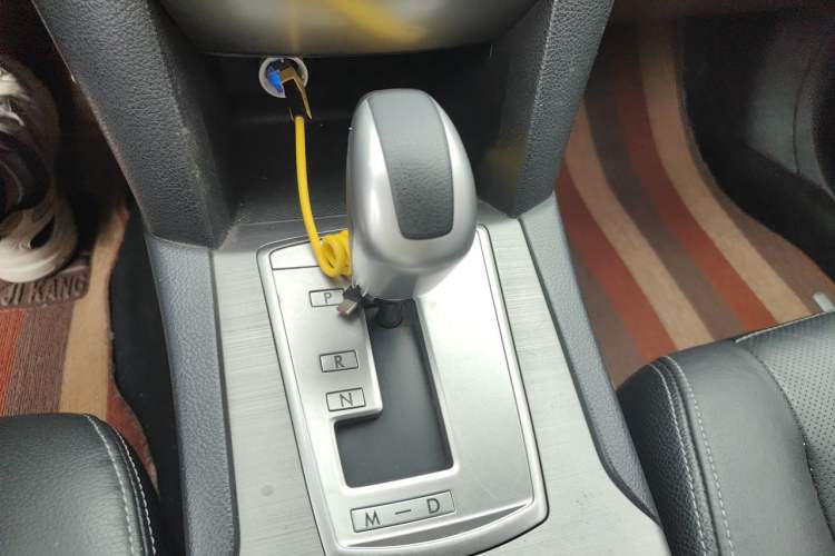 Used Subaru Outback 2012 2.5i Sport Edition Gear Lever