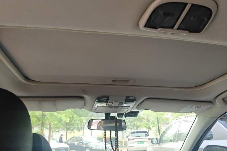 Used Subaru Outback 2012 2.5i Luxury Edition Headliner
