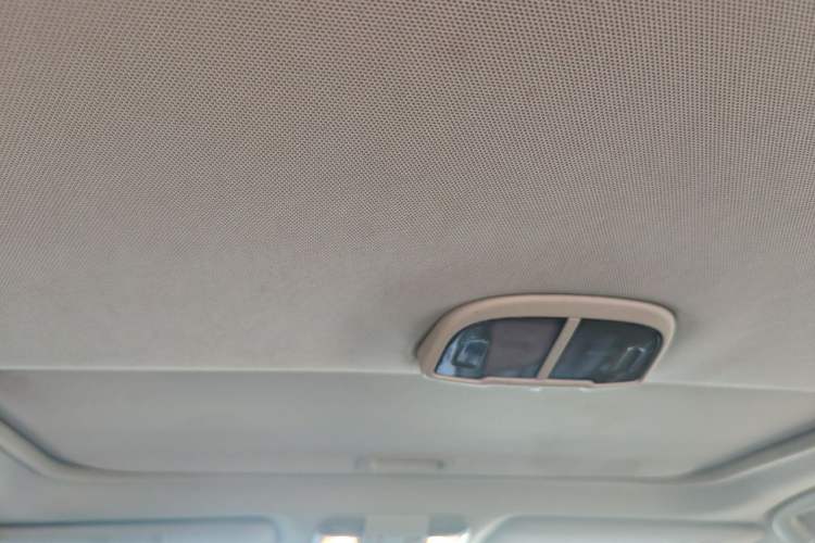 Used Subaru Outback 2012 2.5i Sport Edition Headliner
