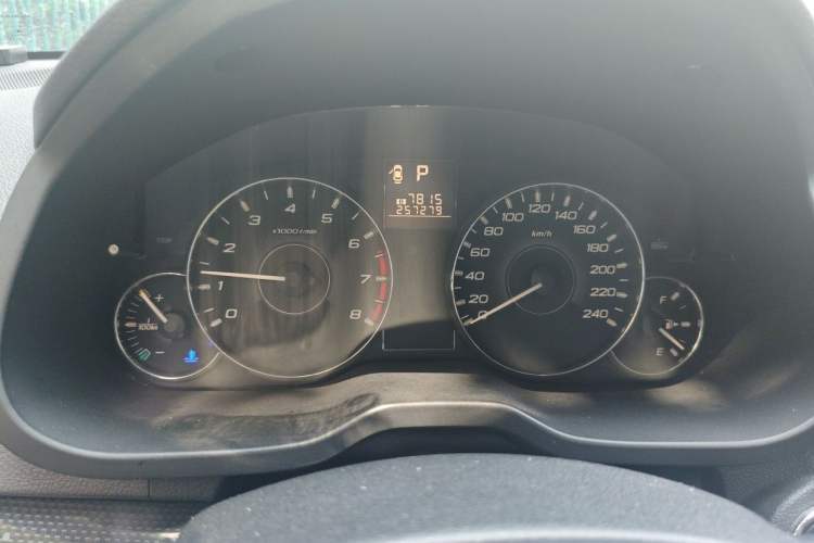 Used Subaru Outback 2012 2.5i Sport Edition Instrument Cluster
