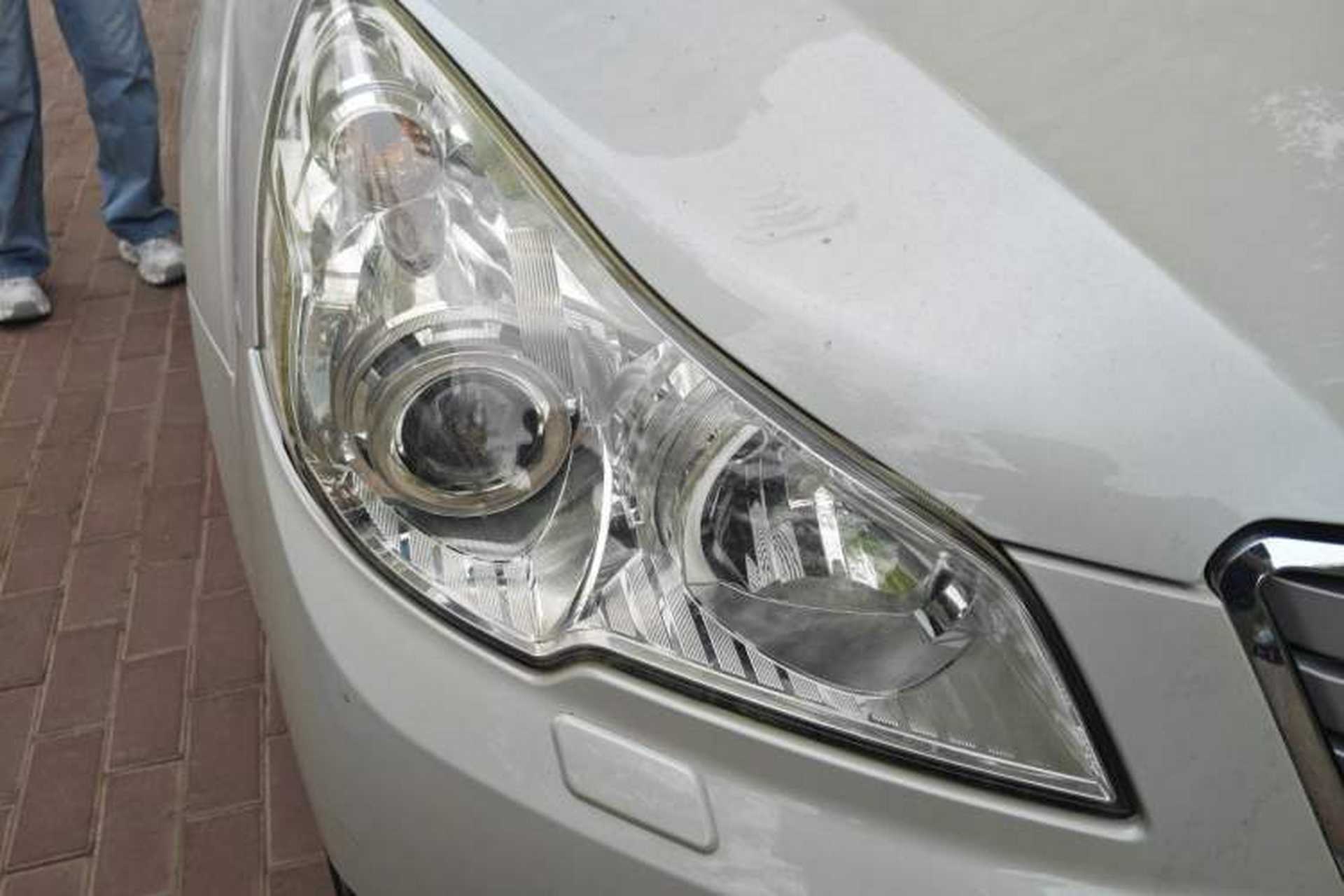 Used Subaru Outback 2012 2.5i Luxury Edition Right Front Headlight