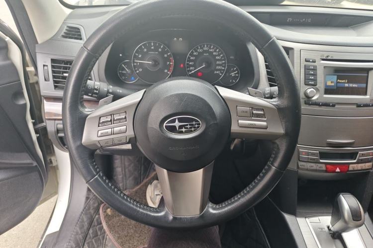 Used Subaru Outback 2012 2.5i Luxury Edition Steering Wheel