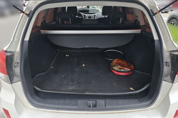 Used Subaru Outback 2012 2.5i Luxury Edition Trunk