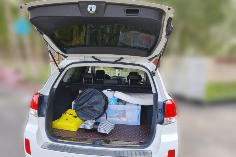 Used Subaru Outback 2012 2.5i Luxury Edition Trunk