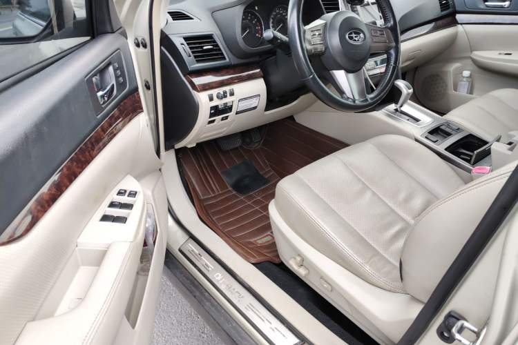 Used Subaru Outback 2012 2.5i Luxury Edition Driver Seat