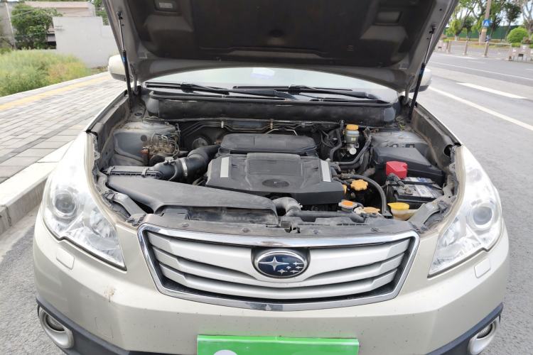 Used Subaru Outback 2012 2.5i Luxury Edition Engine Bay