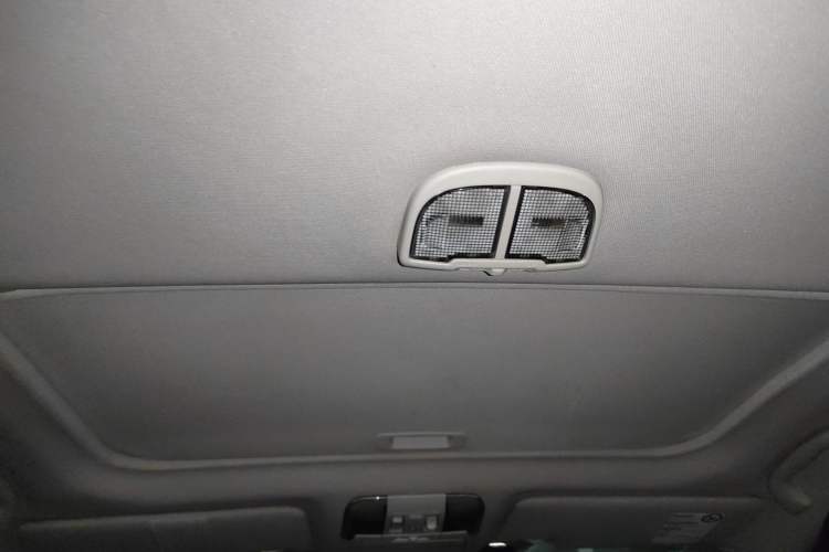 Used Subaru Outback 2012 2.5i Luxury Edition Headliner