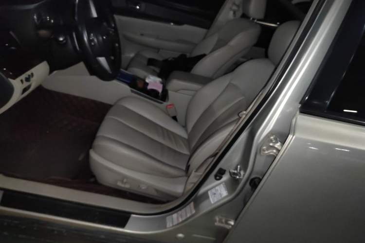 Used Subaru Outback 2012 2.5i Luxury Edition Left Front Seat