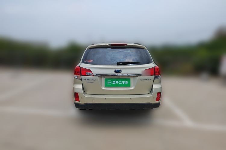 Used Subaru Outback 2012 2.5i Luxury Edition Rear