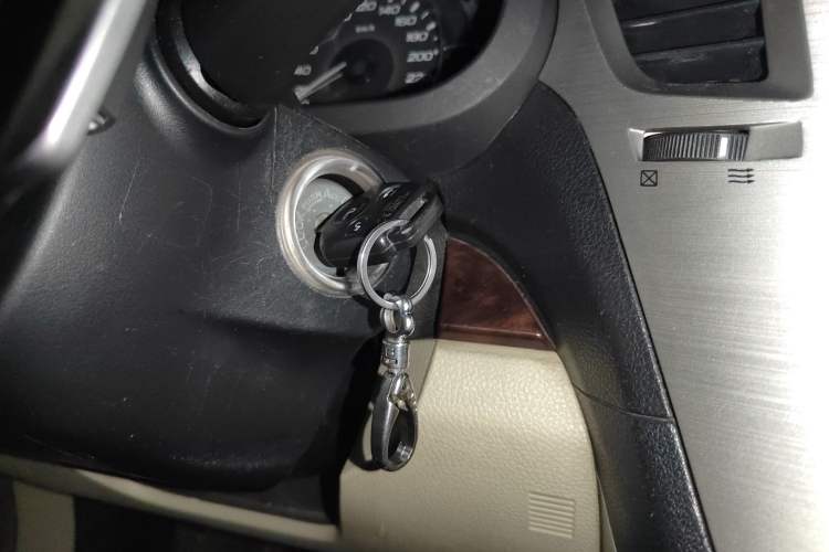 Used Subaru Outback 2012 2.5i Luxury Edition Vehicle Key
