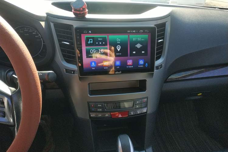 Used Subaru Outback 2013 2.5i Luxury Edition Audio And AC Panel