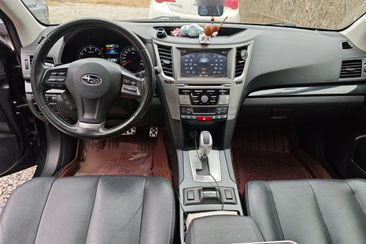 Used Subaru Outback 2013 2.5i Sport Edition Center Console