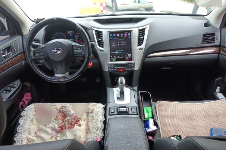 Used Subaru Outback 2013 2.5i Luxury Edition Center Console