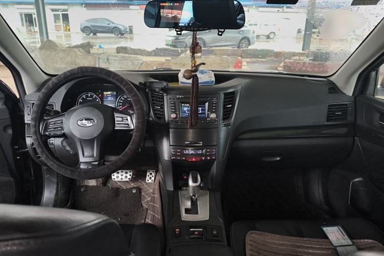 Used Subaru Outback 2013 2.5i Sport Edition Center Console