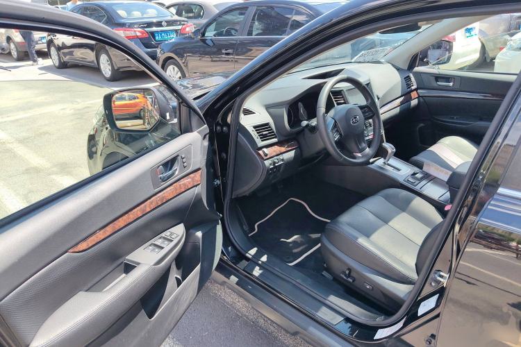 Used Subaru Outback 2013 2.5i Luxury Edition Driver Seat