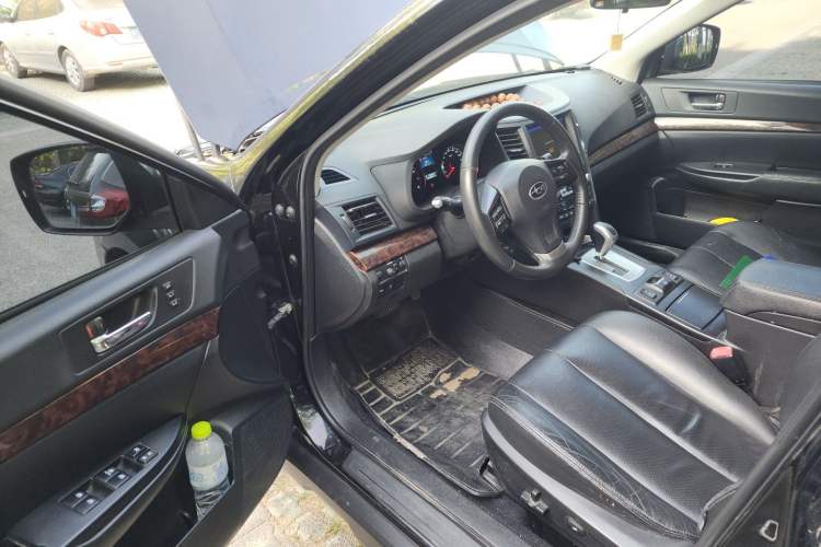 Used Subaru Outback 2013 2.5i Luxury Edition Driver Seat