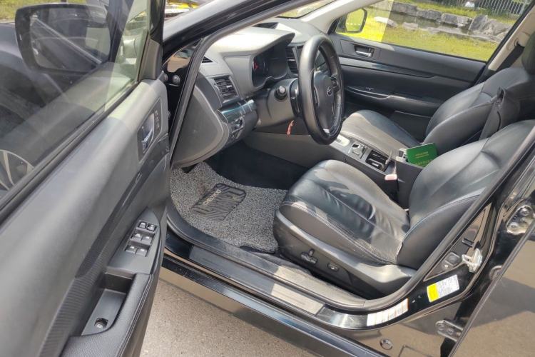 Used Subaru Outback 2013 2.5i Sport Edition Driver Seat