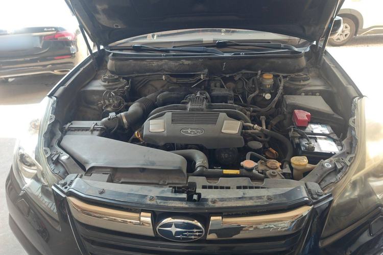 Used Subaru Outback 2013 2.5i Luxury Edition Engine Bay