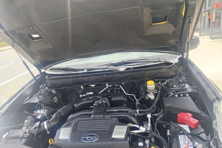 Used Subaru Outback 2013 2.5i Luxury Edition Engine Bay