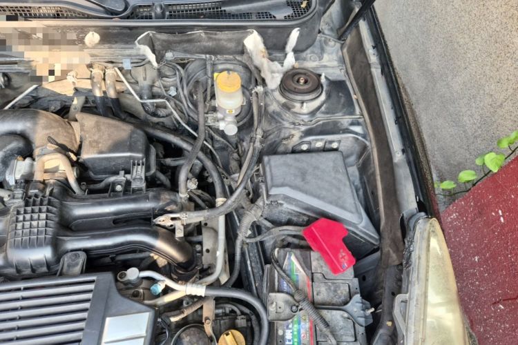 Used Subaru Outback 2013 2.5i Sport Edition Engine Bay Left