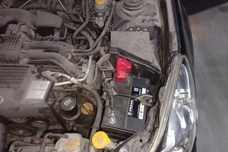 Used Subaru Outback 2013 2.5i Sport Edition Engine Bay Left