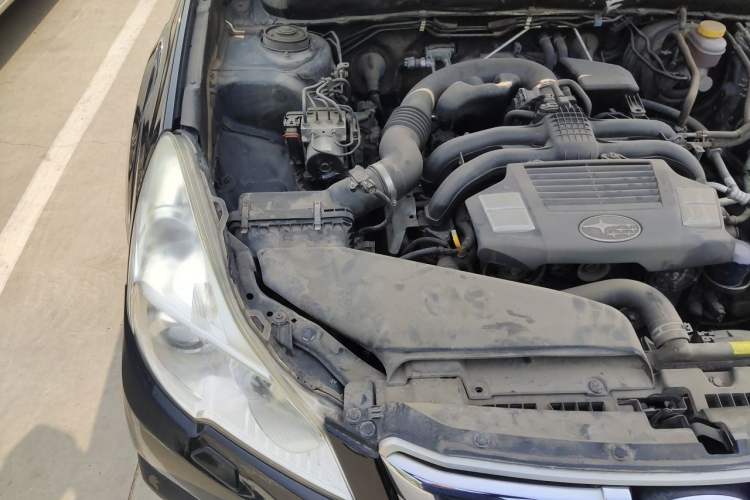 Used Subaru Outback 2013 2.5i Luxury Edition Engine Bay Right