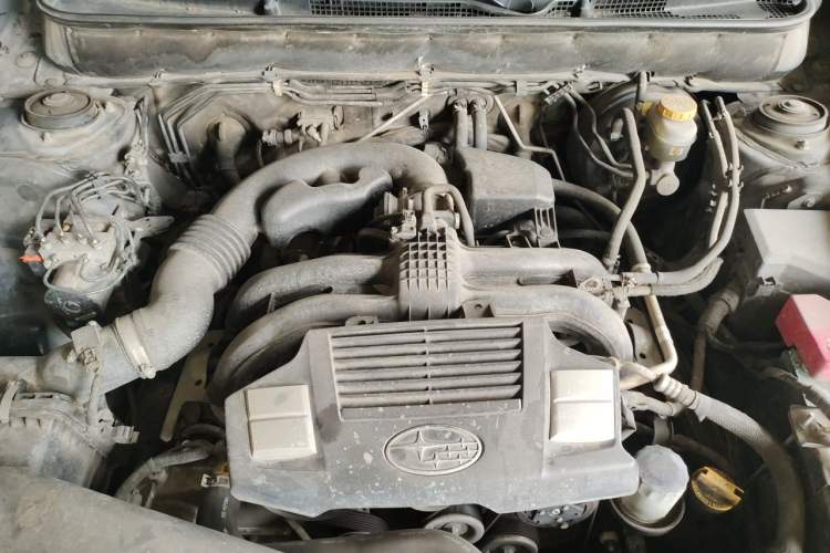 Used Subaru Outback 2013 2.5i Luxury Edition Engine Bay