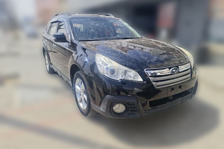 Used Subaru Outback 2013 2.5i Luxury Edition Front Right 45 Deg