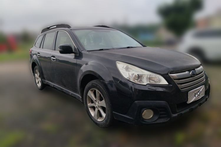 Used Subaru Outback 2013 2.5i Luxury Edition Front Right 45 Deg