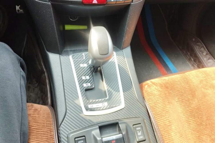 Used Subaru Outback 2013 2.5i Sport Edition Gear Lever