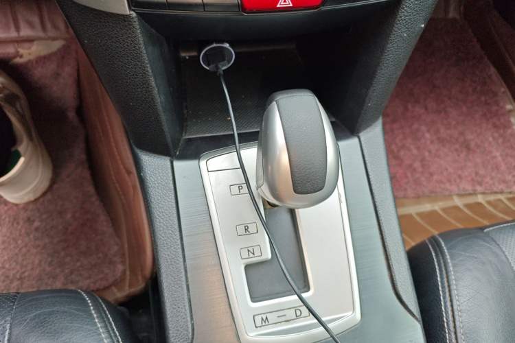 Used Subaru Outback 2013 2.5i Sport Edition Gear Lever