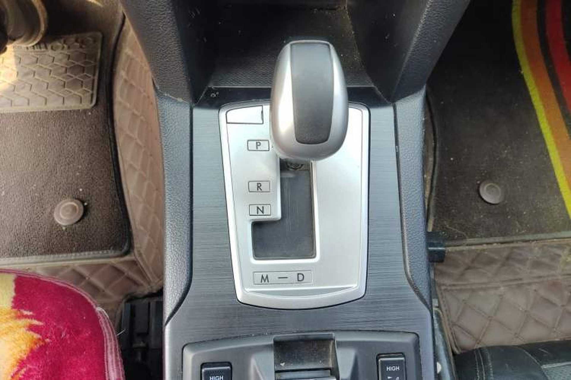 Used Subaru Outback 2013 2.5i Luxury Edition Gear Lever