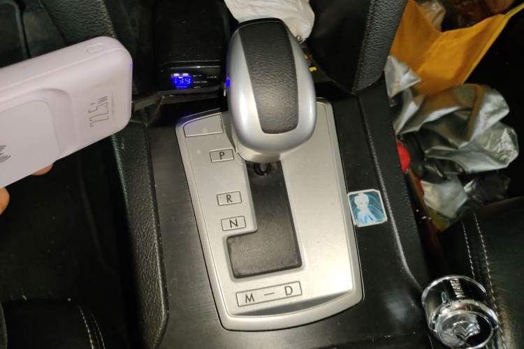 Used Subaru Outback 2013 2.5i Luxury Edition Gear Lever
