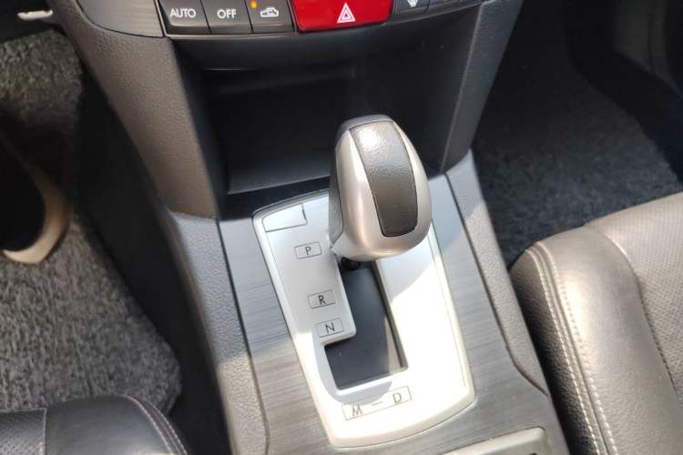 Used Subaru Outback 2013 2.5i Sport Edition Gear Lever