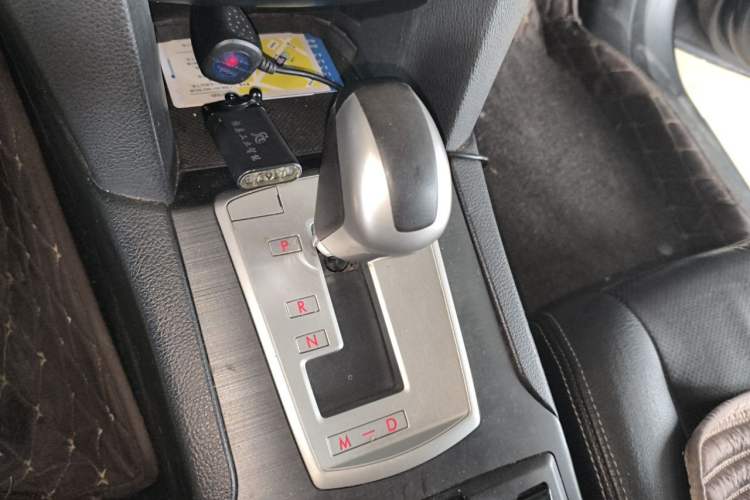 Used Subaru Outback 2013 2.5i Sport Edition Gear Lever