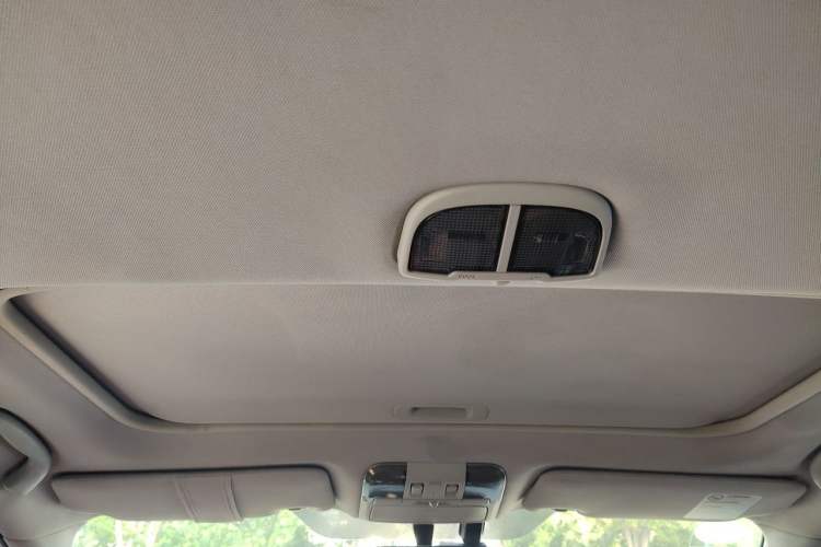 Used Subaru Outback 2013 2.5i Luxury Edition Headliner