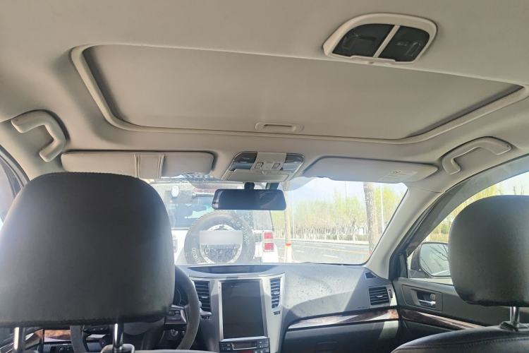 Used Subaru Outback 2013 2.5i Luxury Edition Headliner