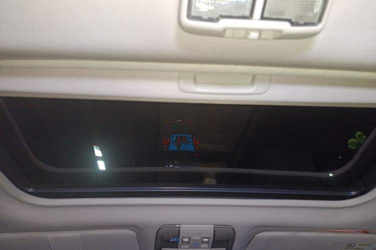 Used Subaru Outback 2013 2.5i Sport Edition Headliner