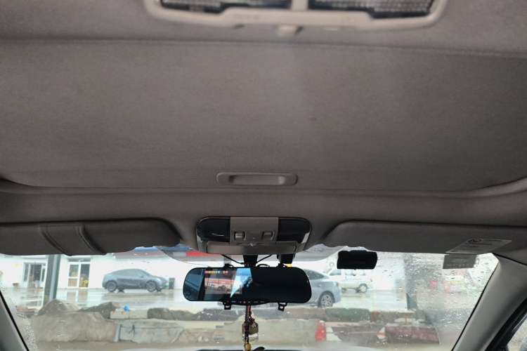 Used Subaru Outback 2013 2.5i Sport Edition Headliner